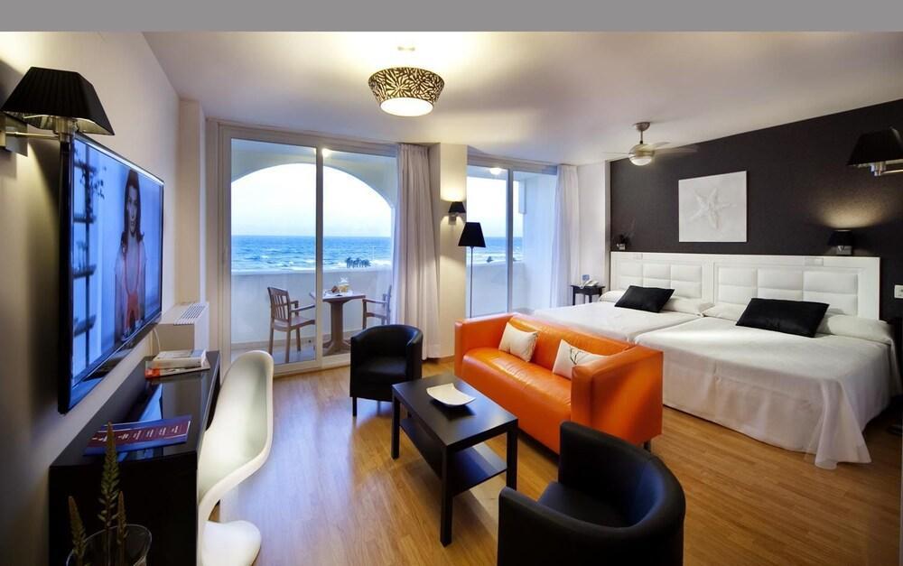 Отель Evenia Zoraida Garden Рокетас-де-Мар Экстерьер фото